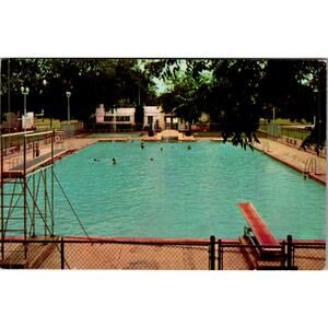 Swimming Pool Max Starke Park in Sequin TX Vintage Postcard SP17-24